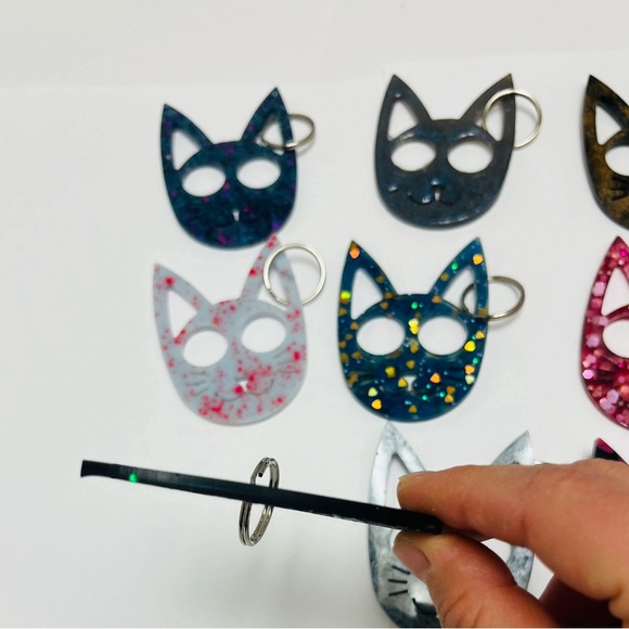 ❤️ stab with sparkle ✨ 🙏🏽 Handmade Resin Self Defense Key Chain: 1 for $7.00 - Picture 8 of 9